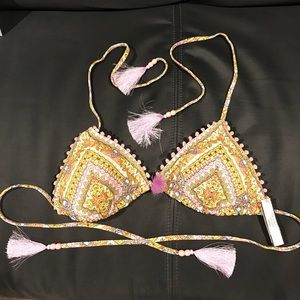 NWT 🎁 Victoria’s Secret Bikini top